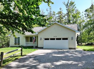1439 Apple Hill Cir, Gaylord, MI 49735