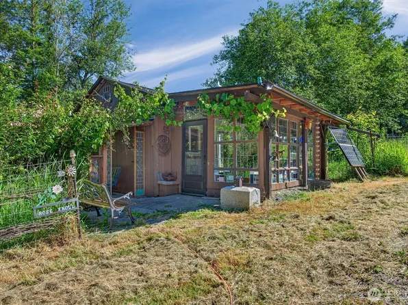 165 Barr Road, Rosburg, WA 98643