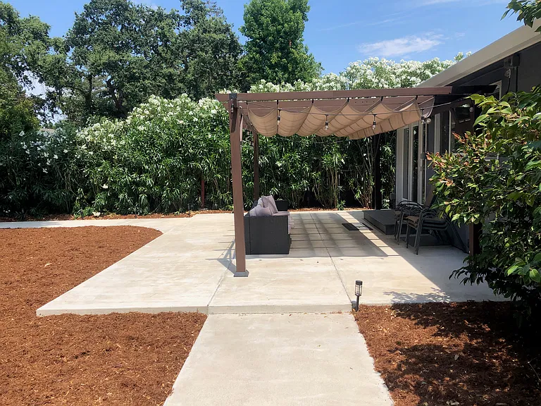 Backyard / patio