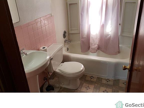 2nd image of 8036 Busiek Ave