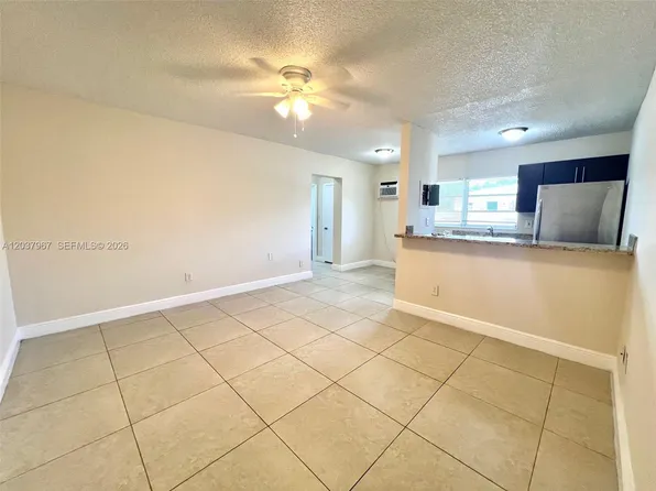 685 NE 85th St APT 9, Miami, FL 33138
