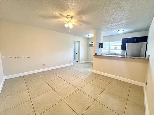 685 NE 85th St #9 Photo 1