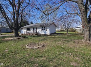 2831 McCredie Rd, Kingdom City, MO 65262