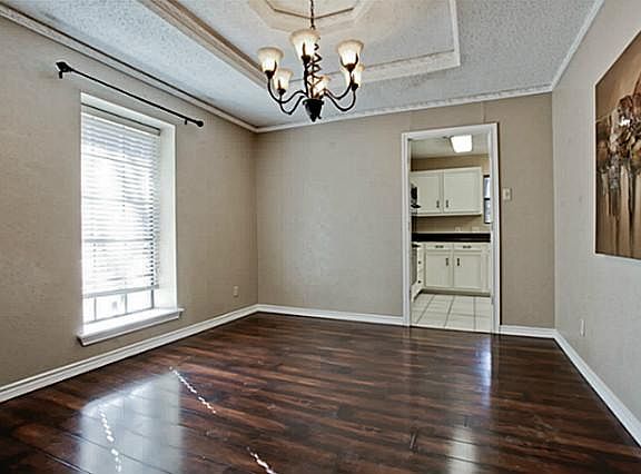 4th image of 1413 Pine Hill Dr