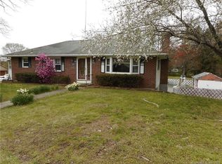 499 Wauregan Rd, Killingly, CT 06239