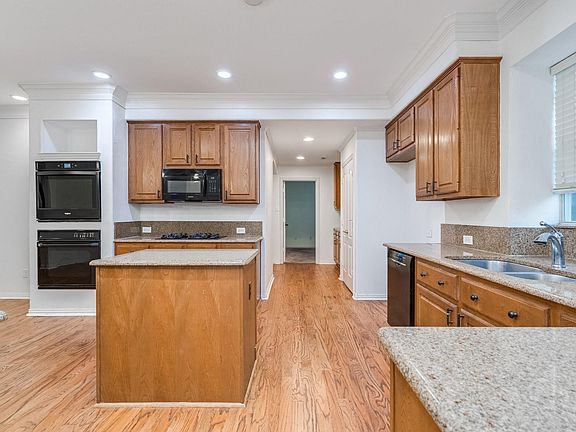3rd image of 3829 Bonita Dr
