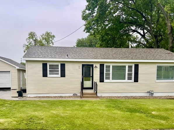 422 W Perry St, Pittsfield, IL 62363