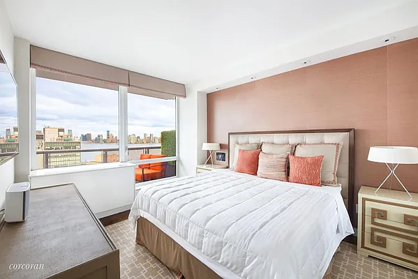 Sold by Corcoran | media 6