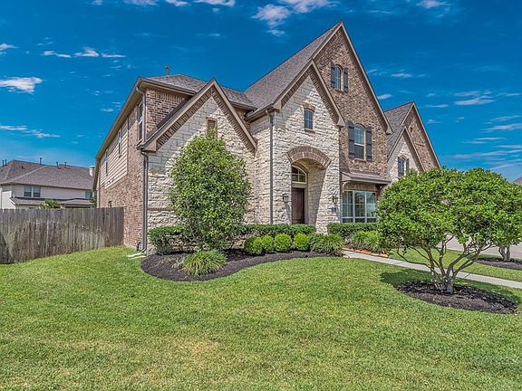 2nd image of 26927 Stillwood Meadow Ln