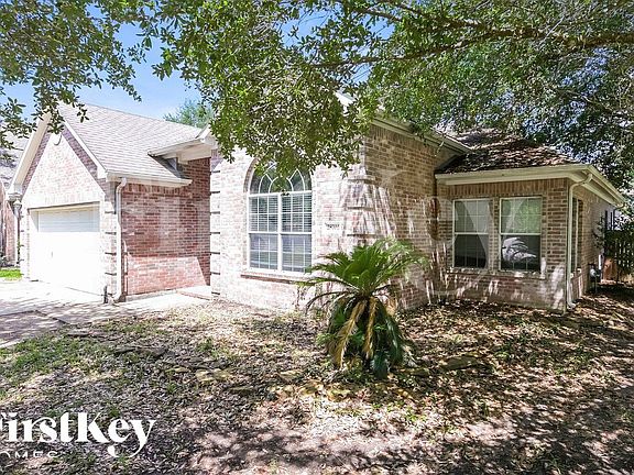 2nd image of 28702 Hidden Cove Dr