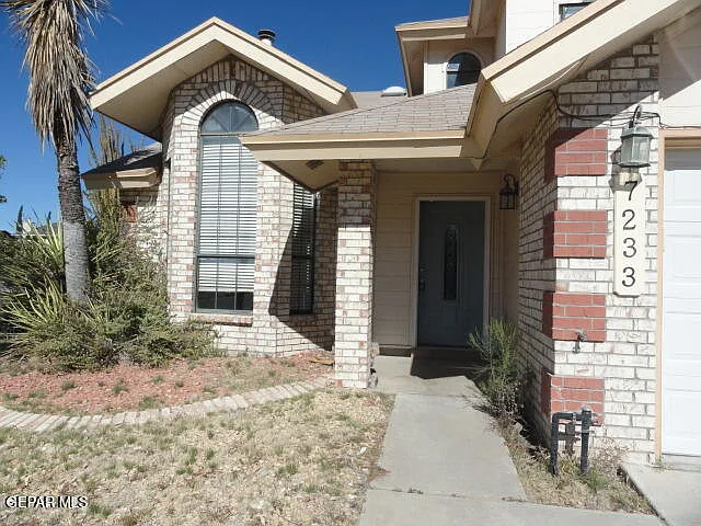 3 bed, 2.0 bath, 1796 sqft, $1,675 — Photo 2
