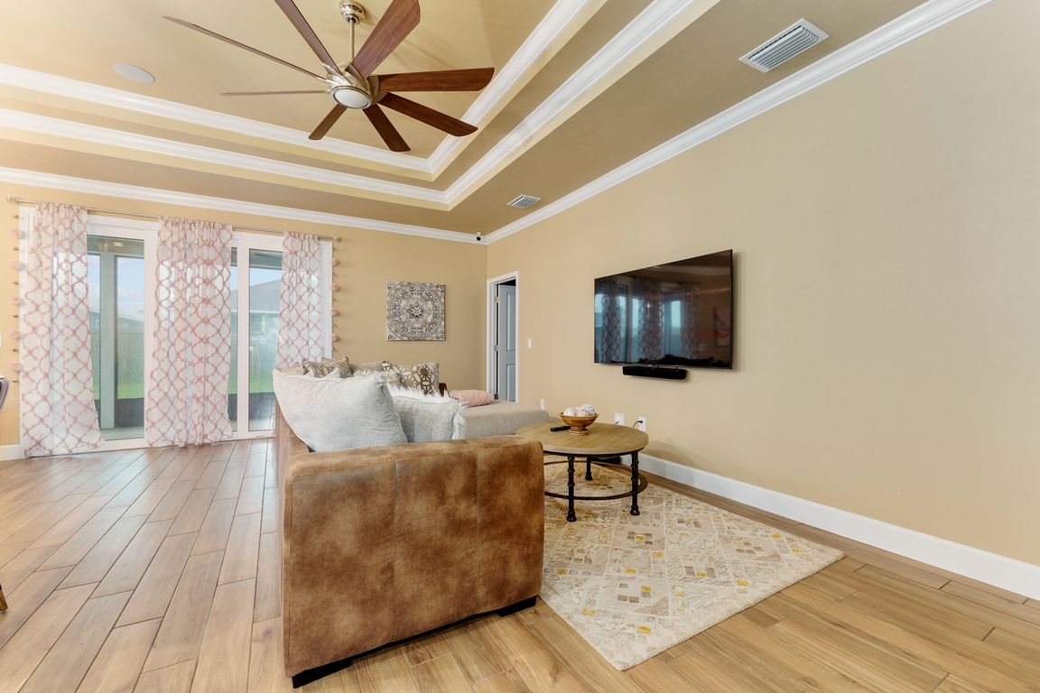 next background image