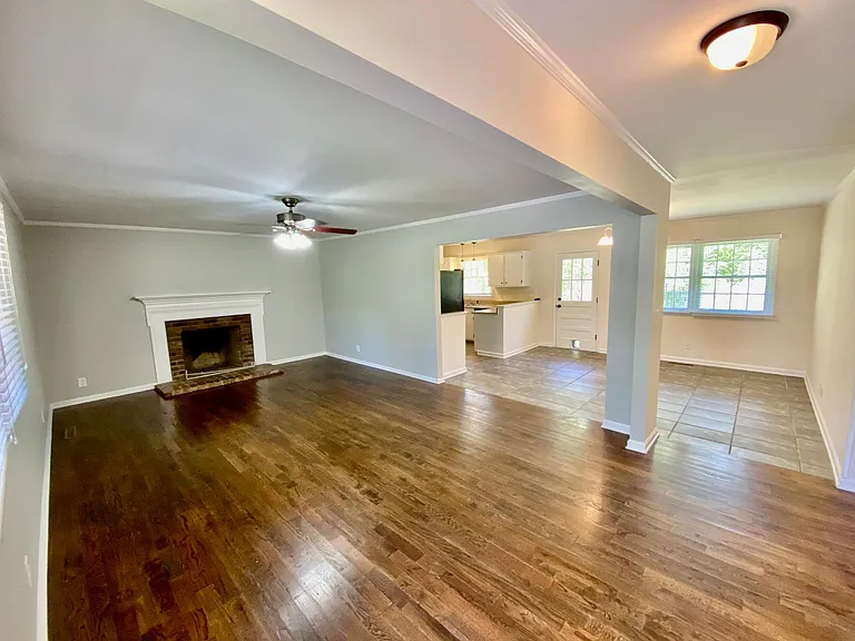 1634 Fernwood Cir — Photo 7