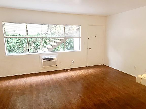 5th image of 712 N Isabel St #1