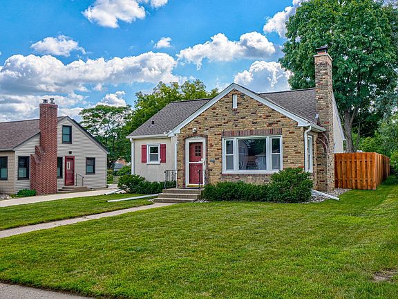 5th image of 764 Cottage Ave W