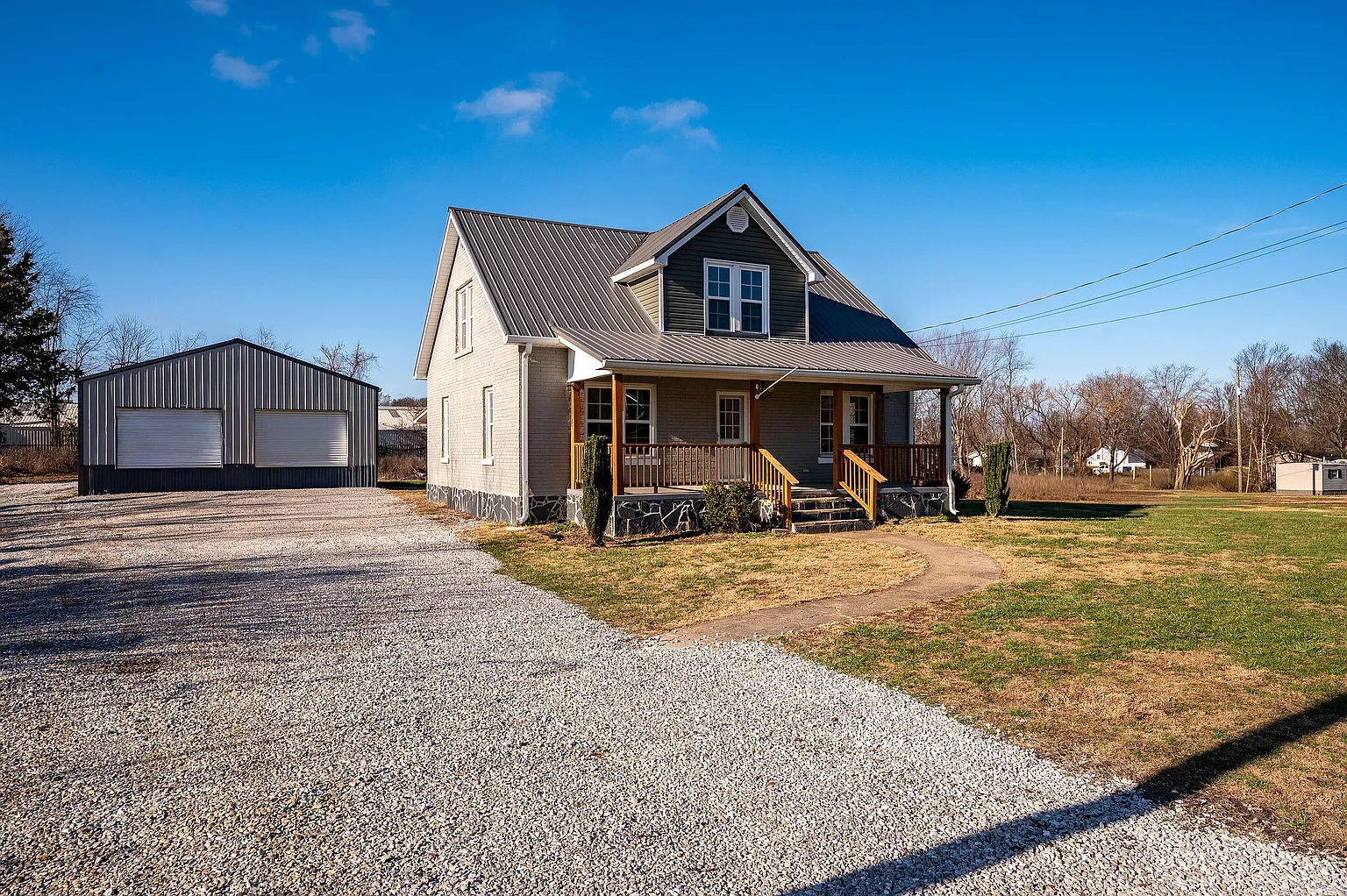 875 Highway 3106 photo 1
