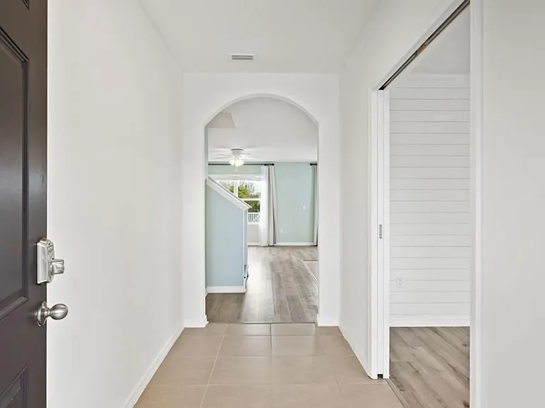 8107 Bilston Village Ln — Photo 4