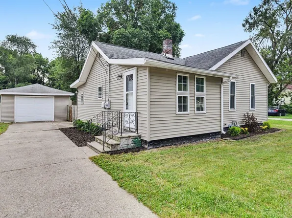 1810 Maplehurst Ave, Mishawaka, IN 46545