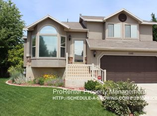 1242 W 1075 N, Clinton, UT 84015
