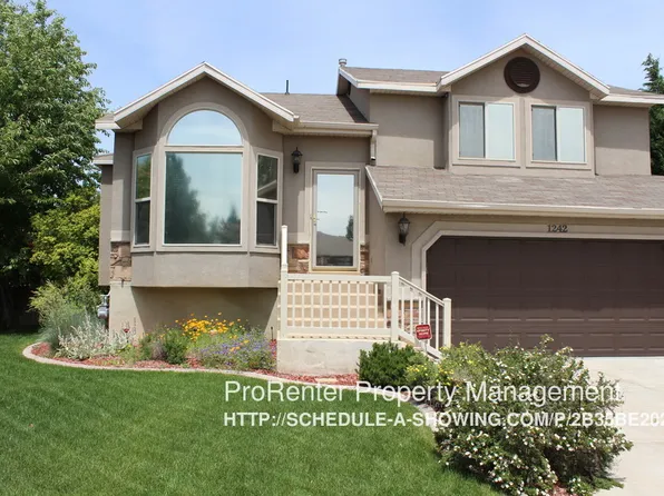 1242 W 1075 N, Clinton, UT 84015