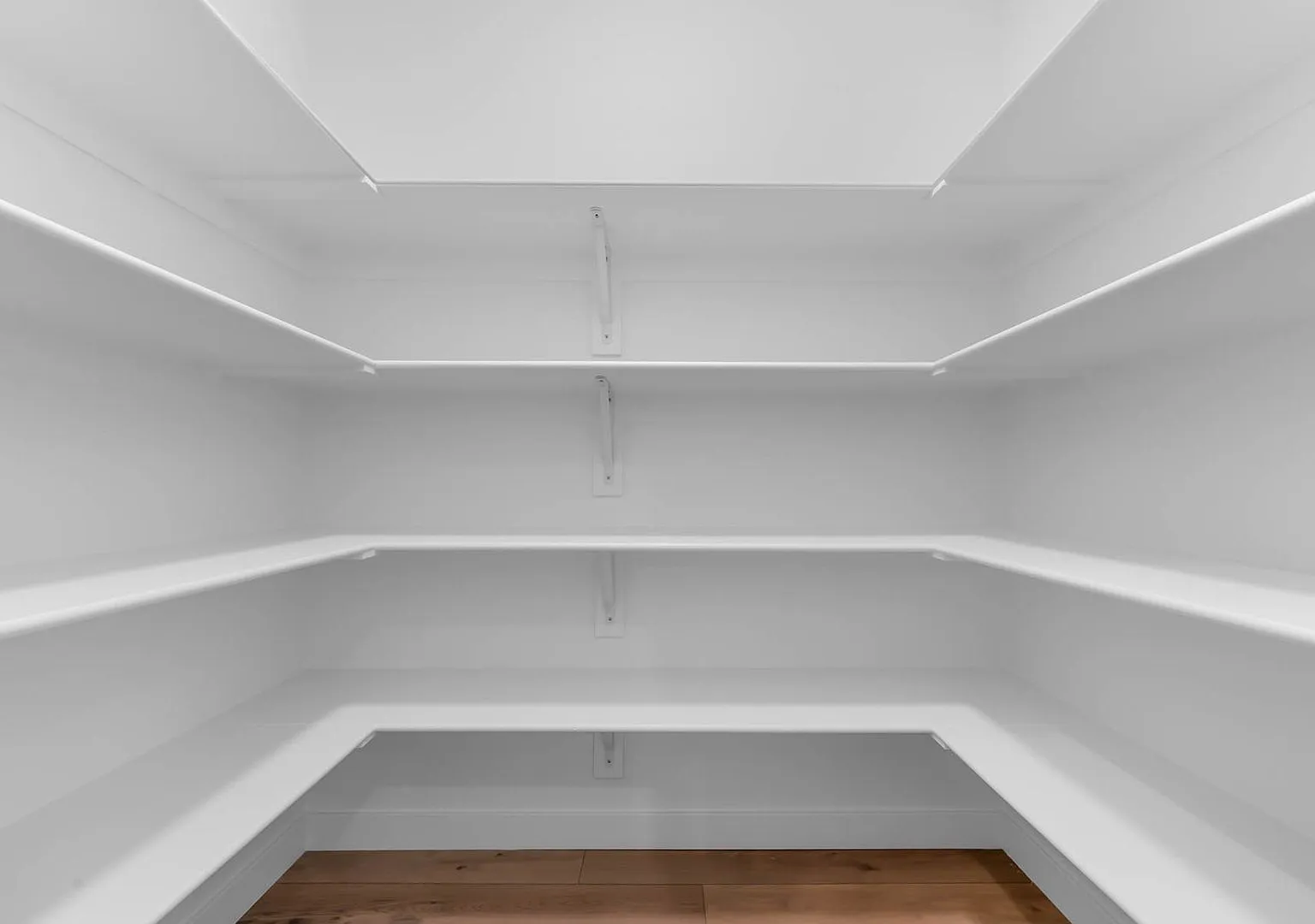 Move-In Now For $5,000 Off: Brand New 4-Bed, 2.5-Bath Townhome — Photo 3