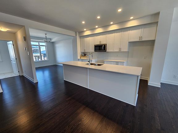 3rd image of 611 Knotridge St #1