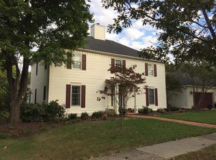 2055 Manor Dr, Lexington, KY 40502