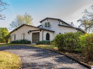 100 Roundtop Rd, Elizabethtown, KY 42701