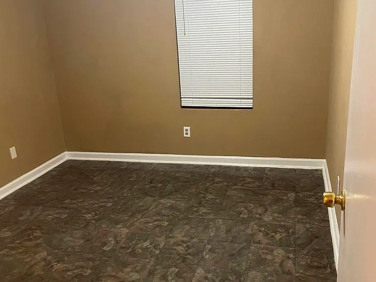 5133 Galbraith Cir — Photo 42