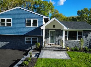 354 Easton Street, Ronkonkoma, NY 11779
