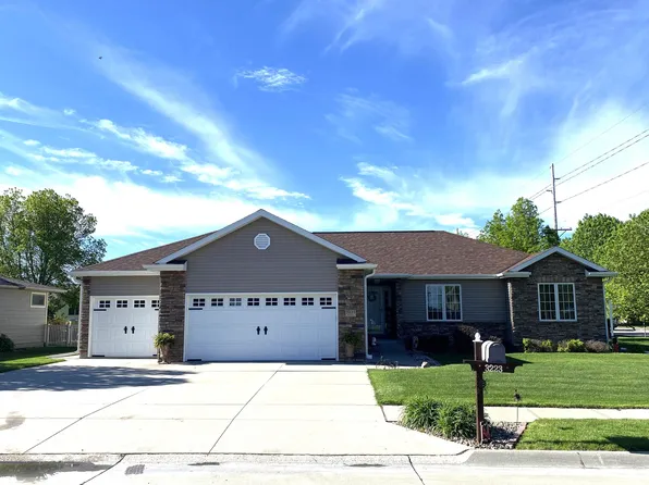 3223 36th St, Columbus, NE 68601