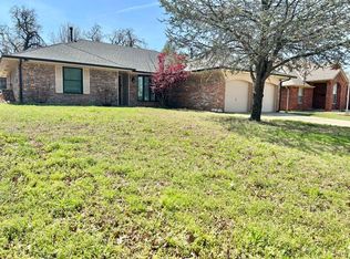 7604 NW 20th St, Bethany, OK 73008