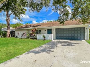 5117 Medalist Rd, Sarasota, FL 34243