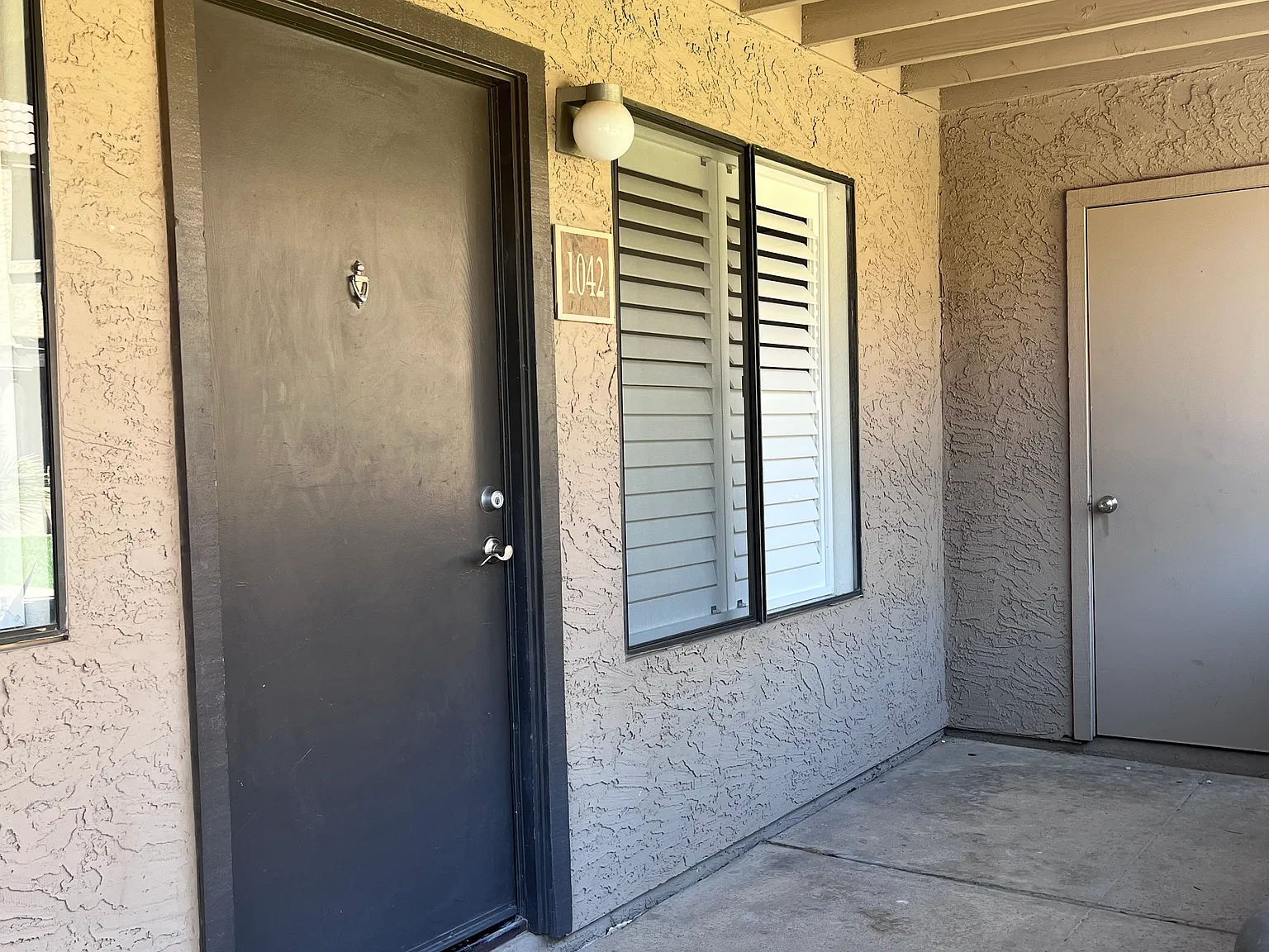 2 bed, 962 sqft, $1,650 — Photo 2