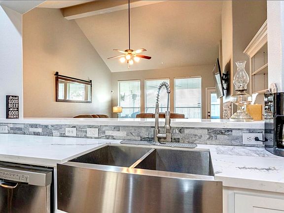 4th image of 3703 Canterbury Park Dr