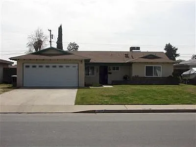 2605 Cambria Ave photo 1