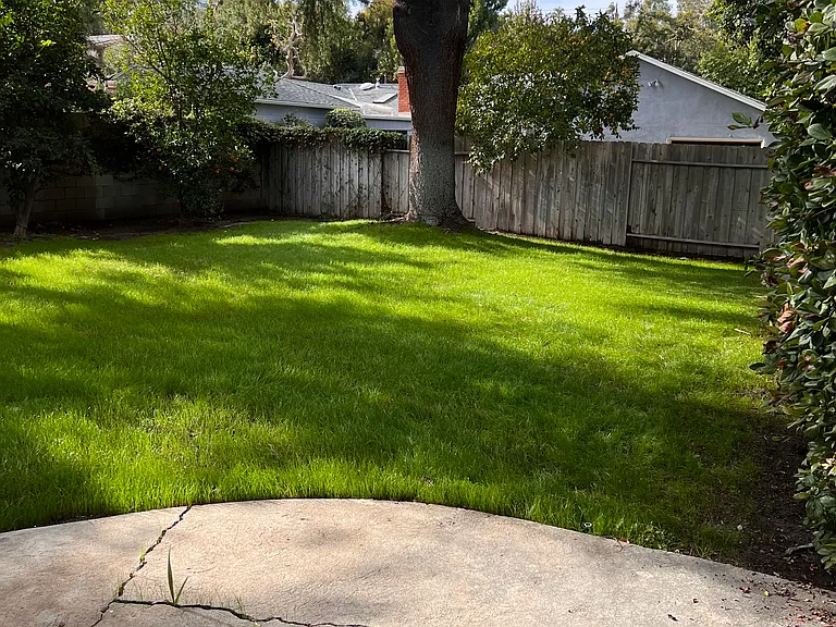 4541 Collett Ave — Photo 21