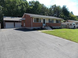 2725 Beaver Brook Rd, Salem, VA 24153