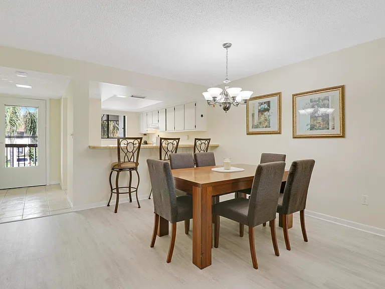 1600 NE Dixie Hwy #10-203 — Photo 12