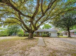 899 Darwin St, Charleston, SC 29412