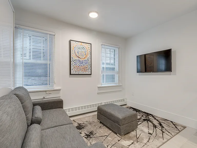 1425 Haro St #105 — Photo 13