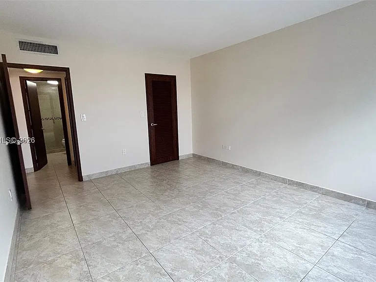 2899 Collins Ave #938 — Photo 5