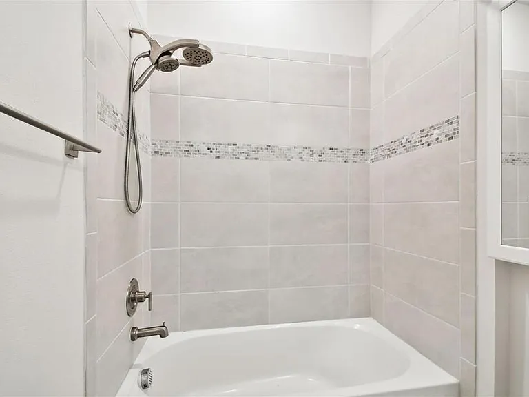 13144 Peachleaf Ave — Photo 27