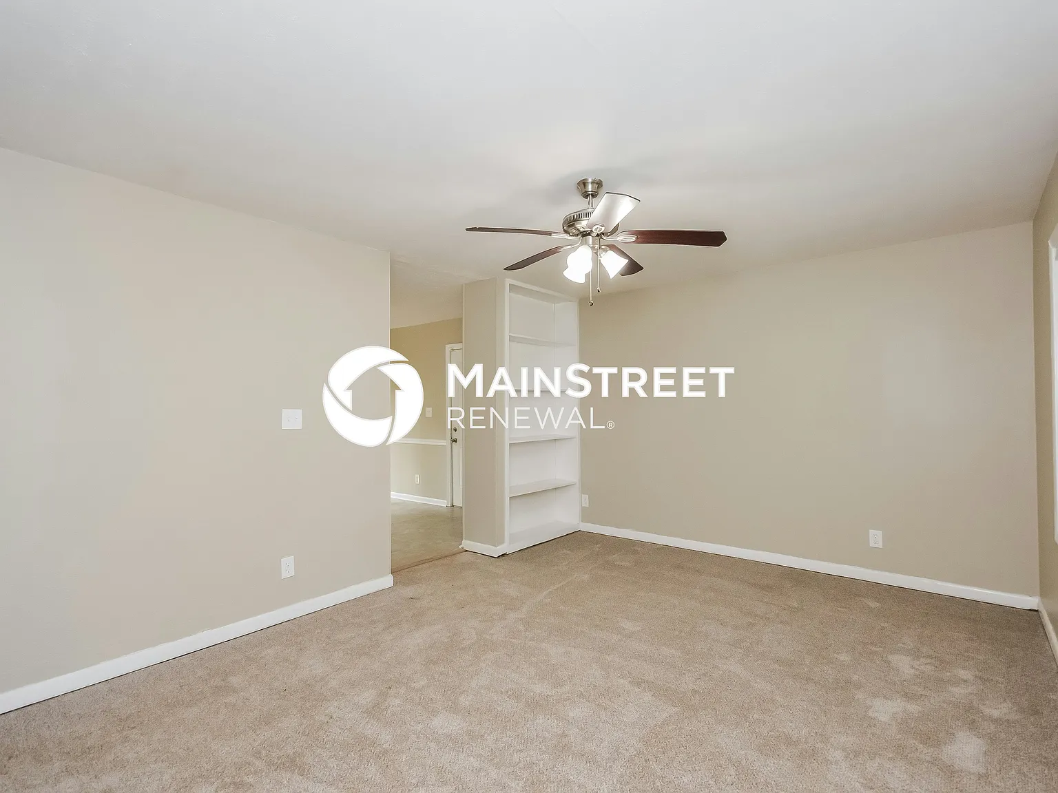 464 Pinecrest Dr — Photo 3