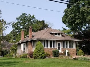30 Sunset Rd, Pompton Plains, NJ 07444