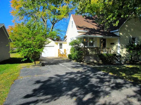 417 Lee St, Centralia, MO 65240