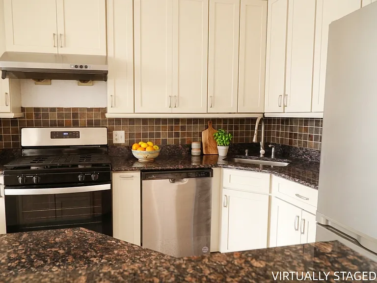 45 River Dr S #1106 — Photo 11