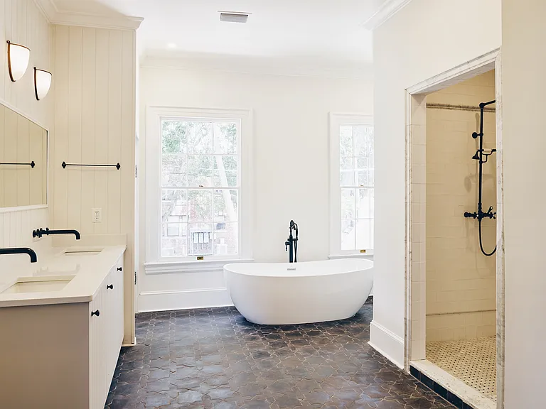 2979 Saint Johns Ave — Photo 23