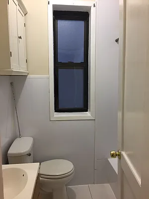 Rented by Page Real Estate | media 7