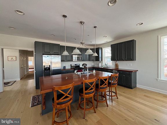 5th image of 21572 Chicken Point Rd